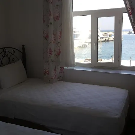 Adamarin Hotel 3*